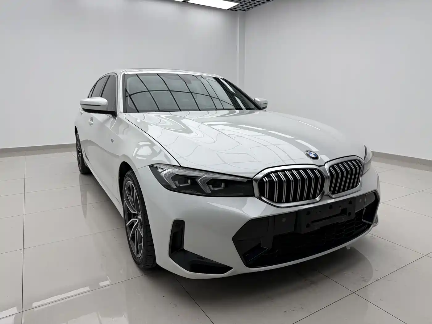 BMW 3 Series 2023 320Li M Sport Package фото 3