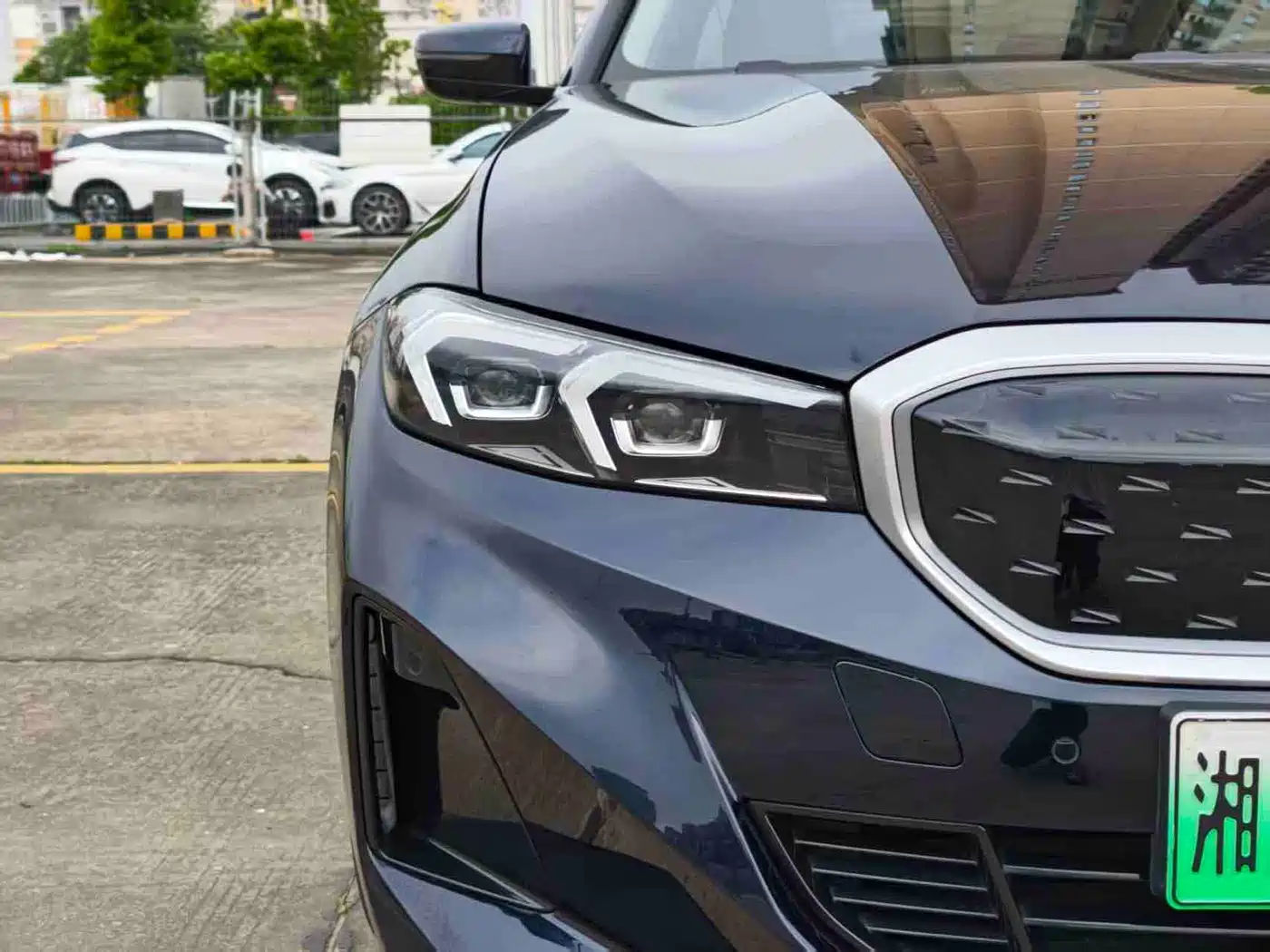 BMW i3 2022 eDrive 35 L фото 30