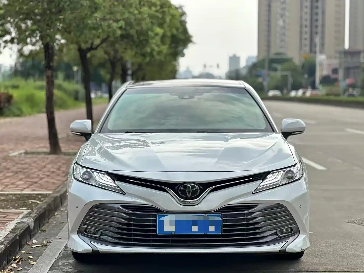 Toyota Camry 2018 2.5G Luxury Edition фото 2