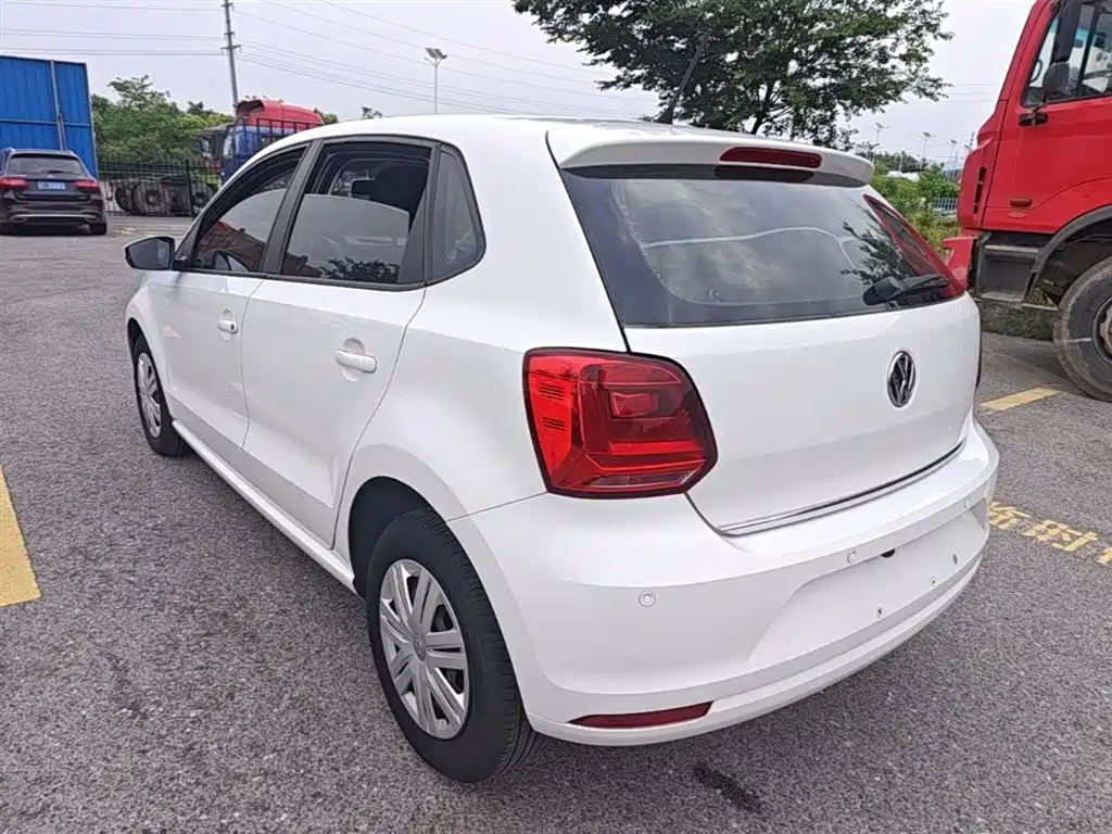 Volkswagen Polo 2018 1.5L Auto Safe Drive фото 5