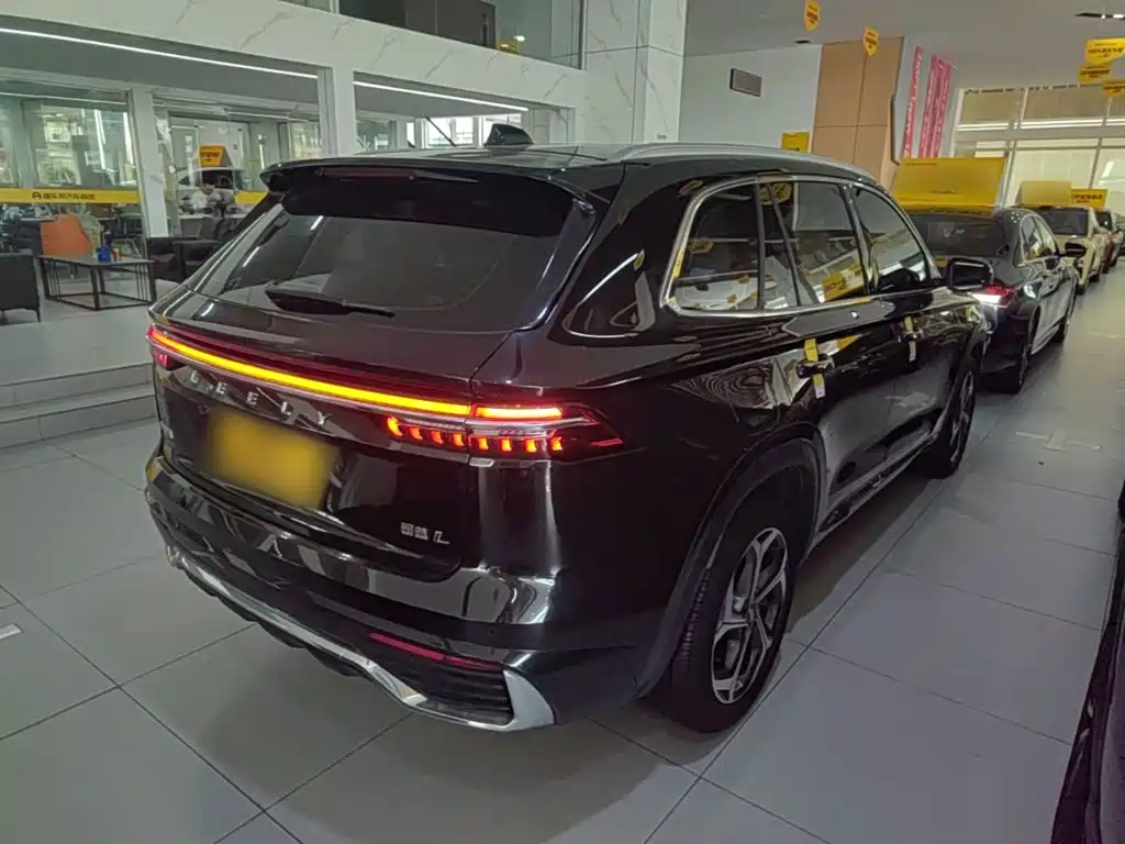 Фото 7 - Geely Monjaro