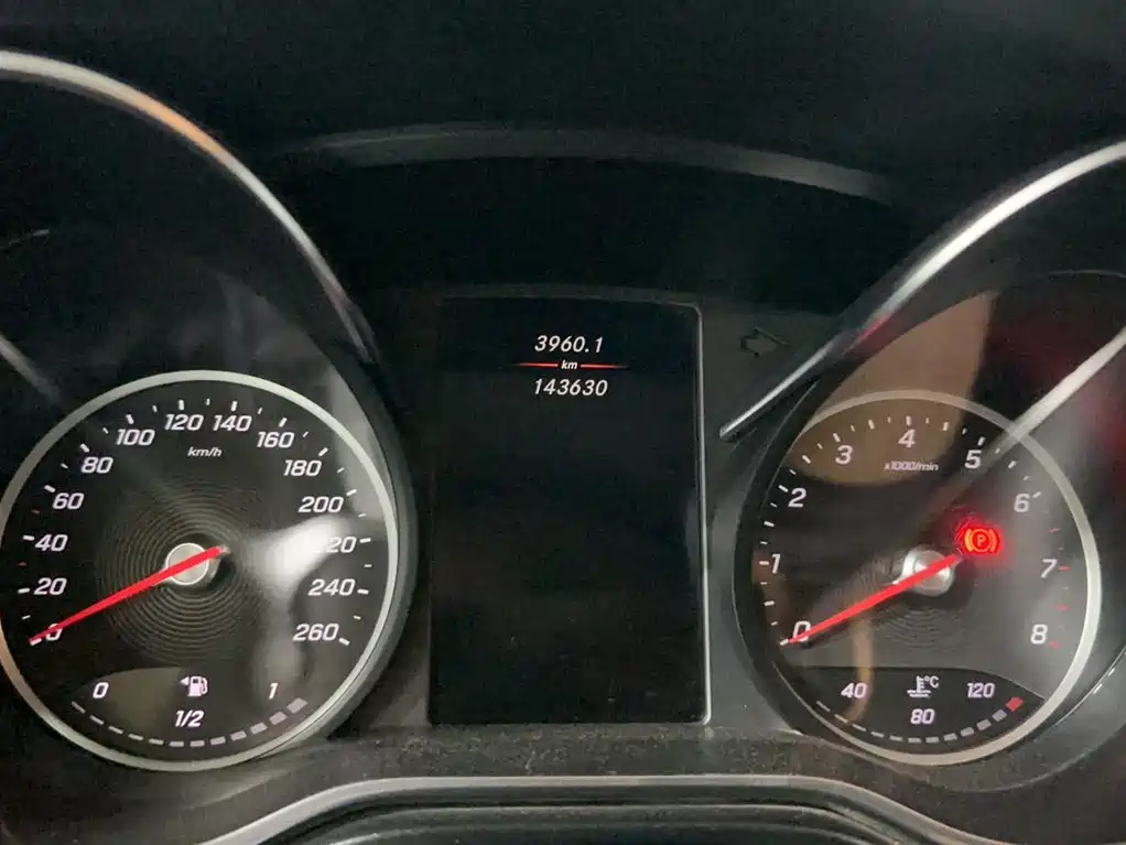 Mercedes-Benz V-Class 2020 Model V 260 L Long Wheelbase Luxury фото 11