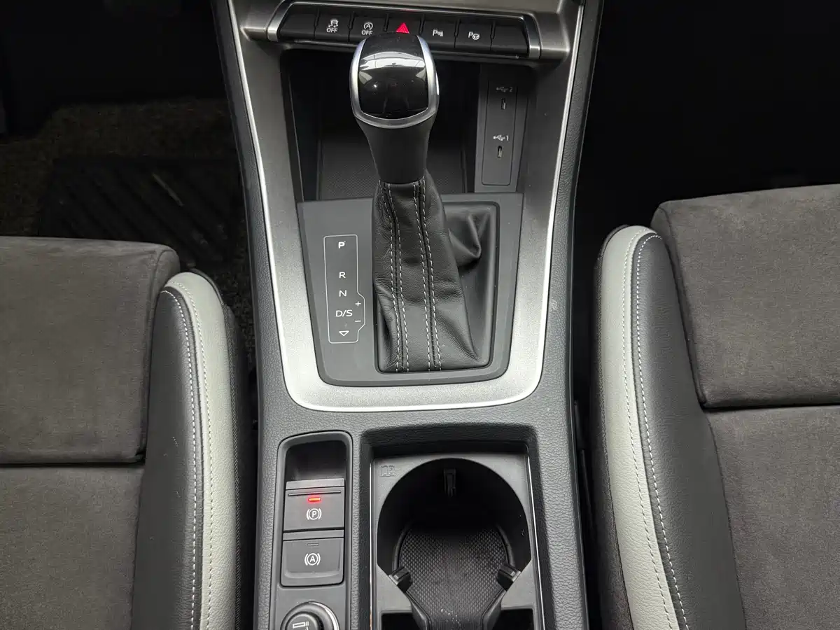 Audi Q3 2022 35 TFSI Fashion Dynamic фото 11