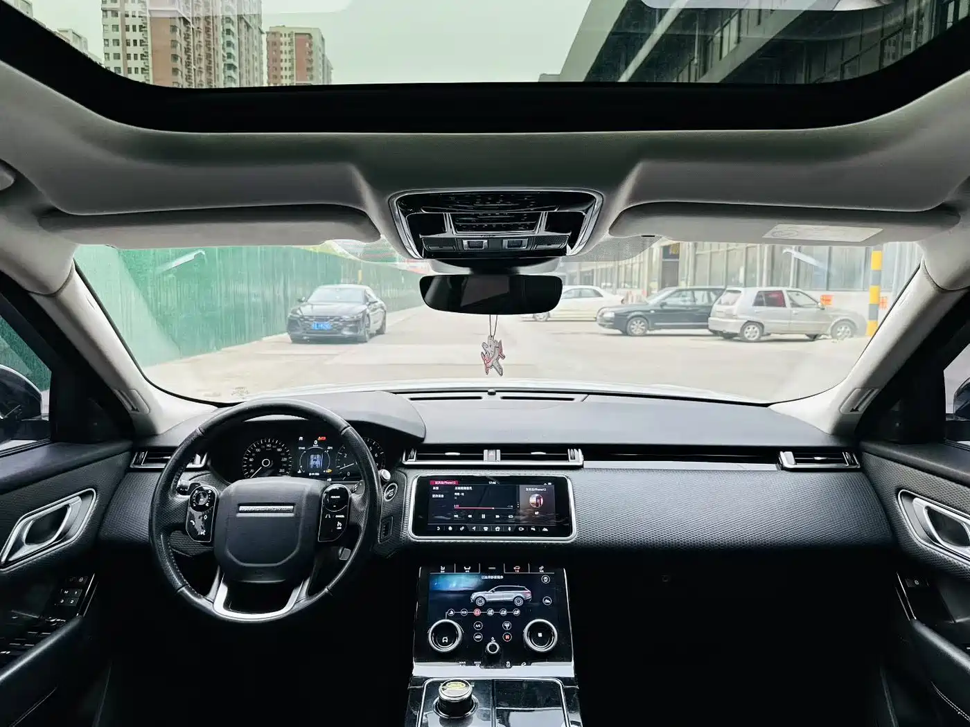 Land Rover Range Rover Velar 2017 P250 S фото 8