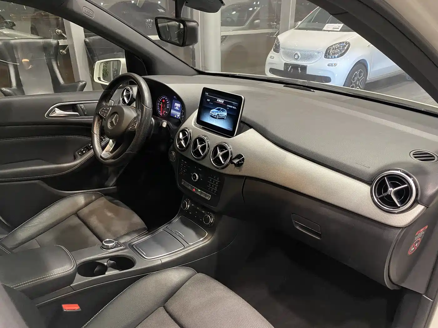 Mercedes-Benz B-Class 2015 B 200 Dynamic фото 10