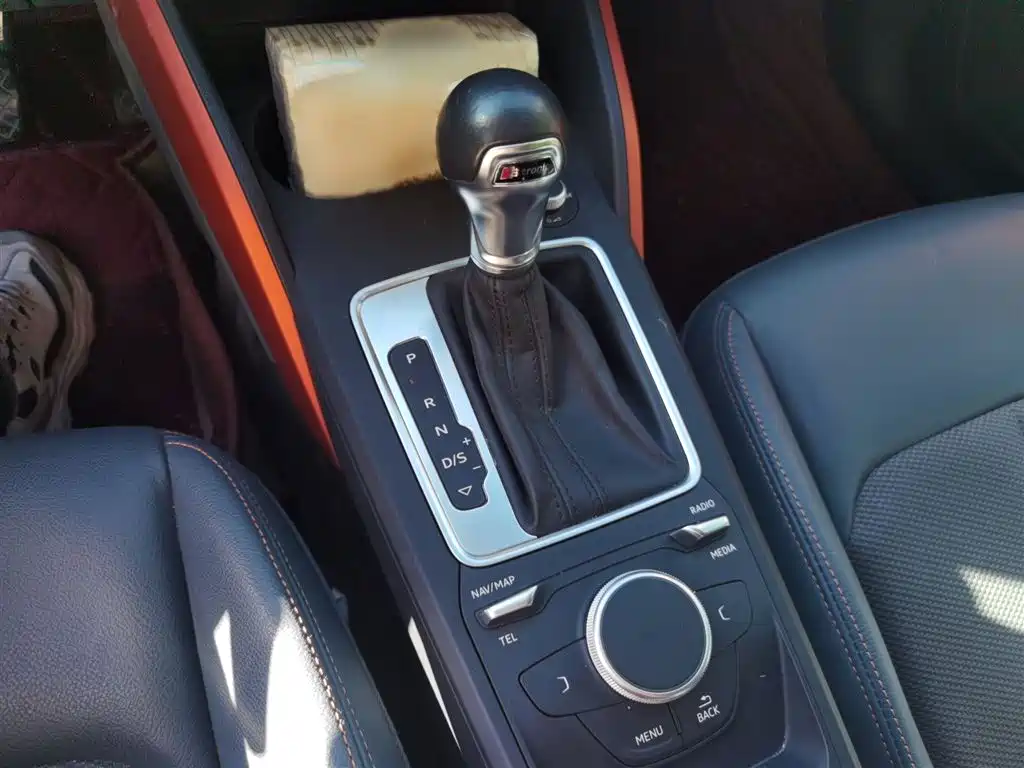 Audi Q2L 2018 35 TFSI Fashion Elegance China VI фото 7