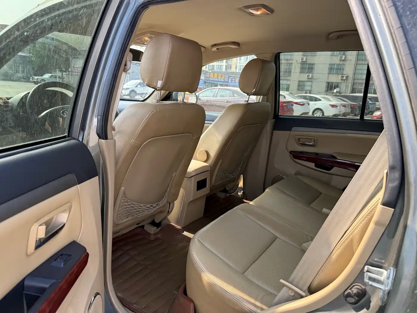 Haval H5 Classic 2012 2012 European Edition 2.4L 4WD Comfort