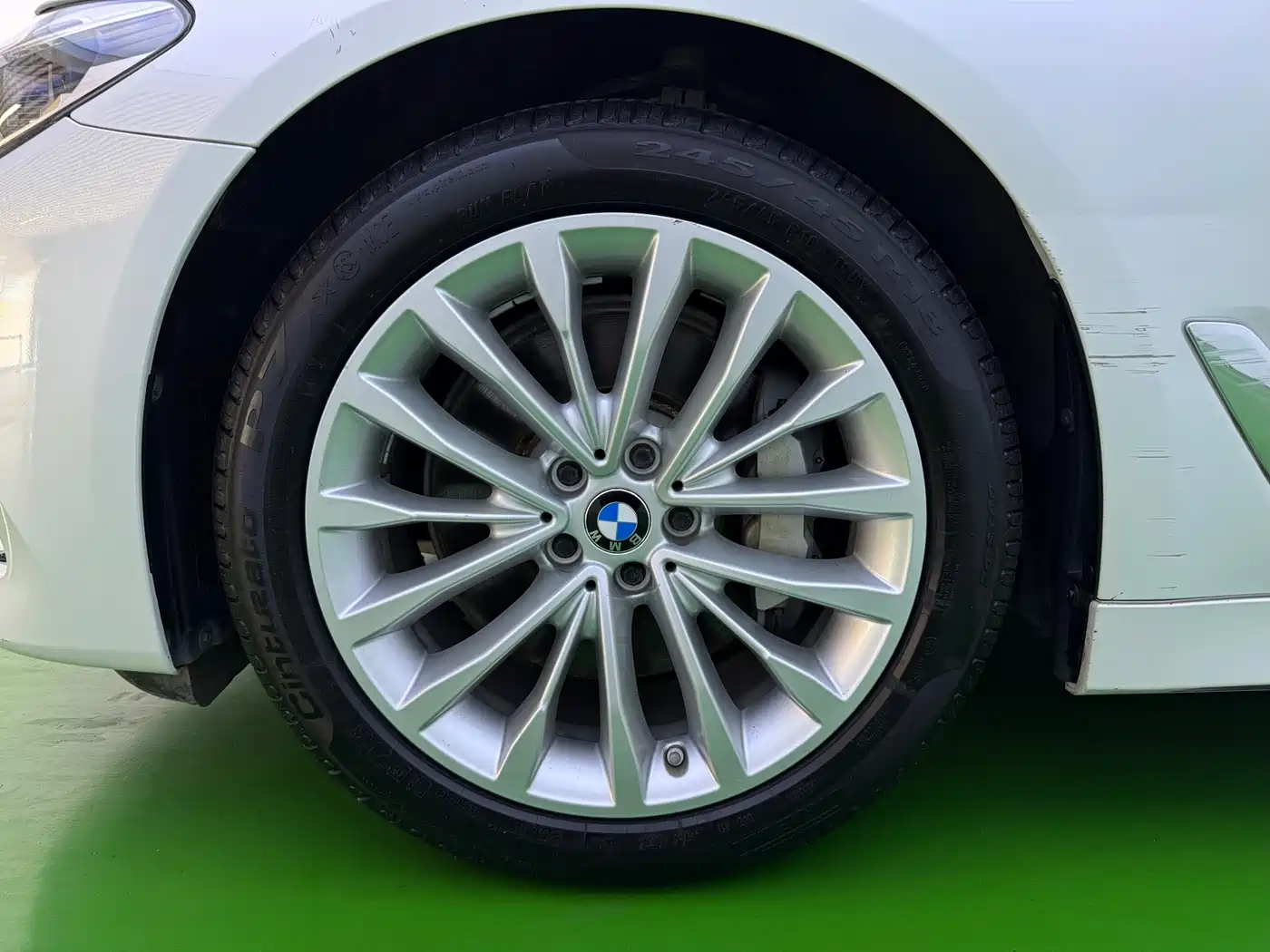 BMW 5 Series 2019 530Li Leading Luxury Package фото 37