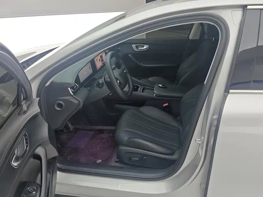 Roewe D7 2024 2025 DMH 125km World Champion Edition