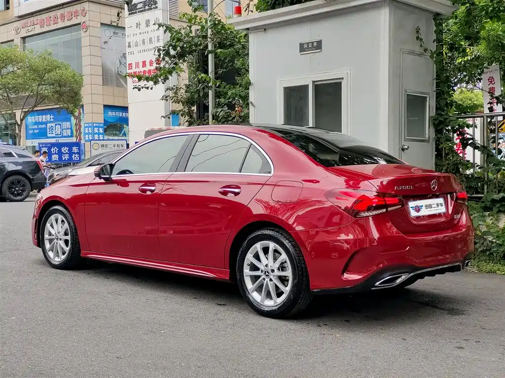 Mercedes-Benz A-Class 2022 Facelift A 200 L Sport Sedan Dynamic фото 4