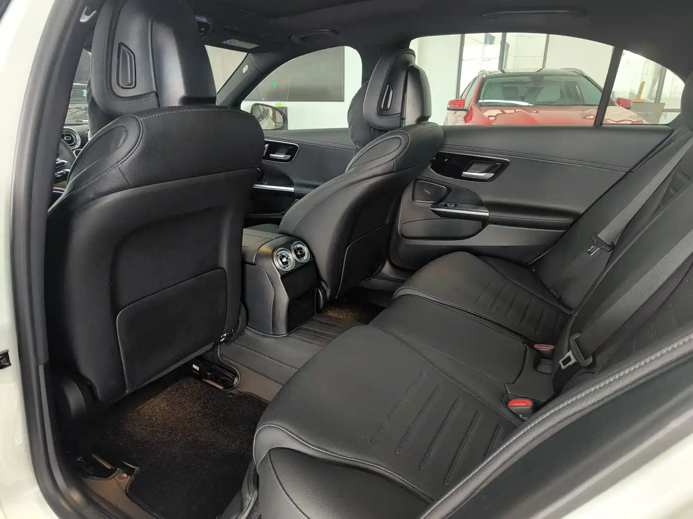 Mercedes-Benz C-Class 2024 C 260 L Sport фото 12