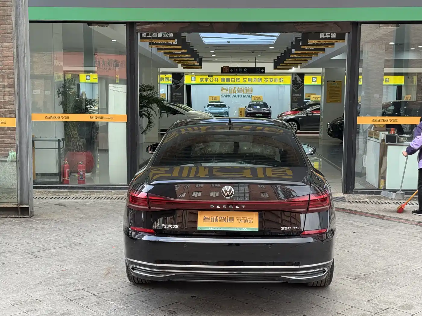 Volkswagen Passat 2022 330TSI Elite Edition фото 5