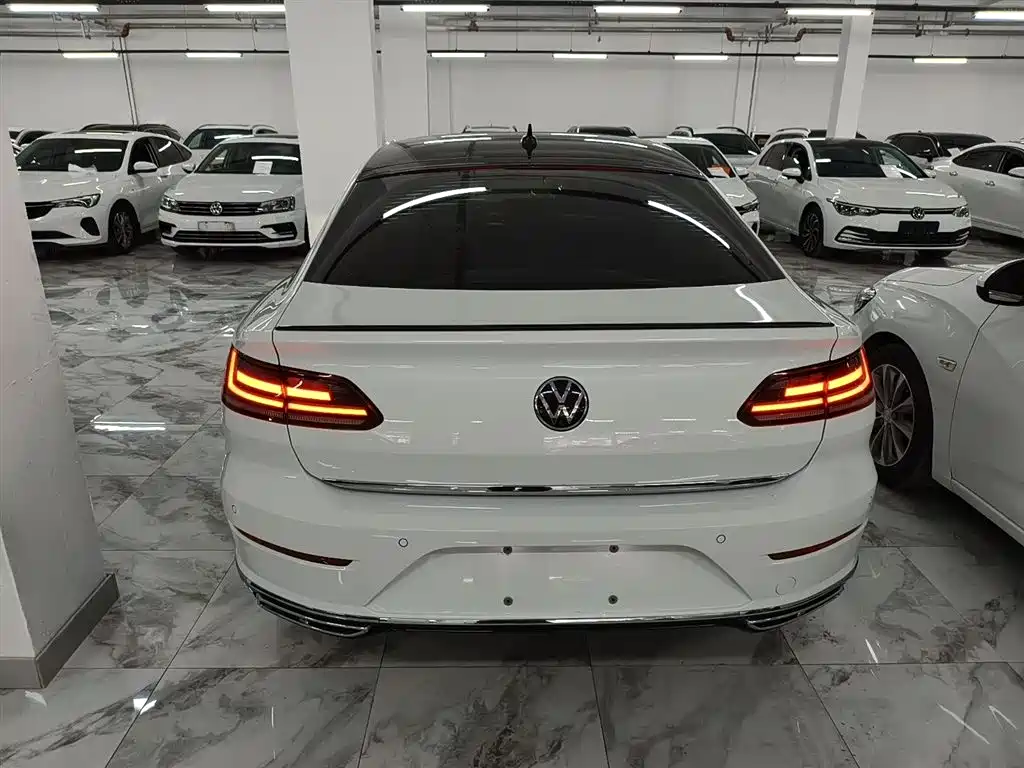 Volkswagen FAW-Volkswagen CC 2024 330TSI Dazzling Edition фото 6