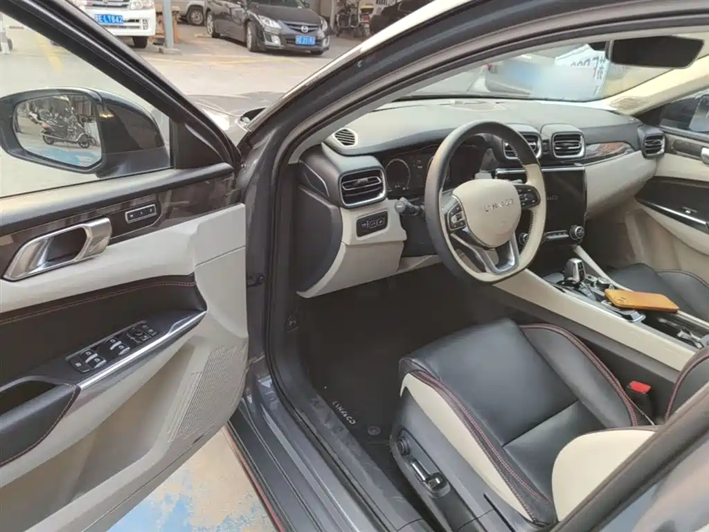 Lynk & Co 02 New Energy 2019 Edition 1.5T PHEV Pro фото 16