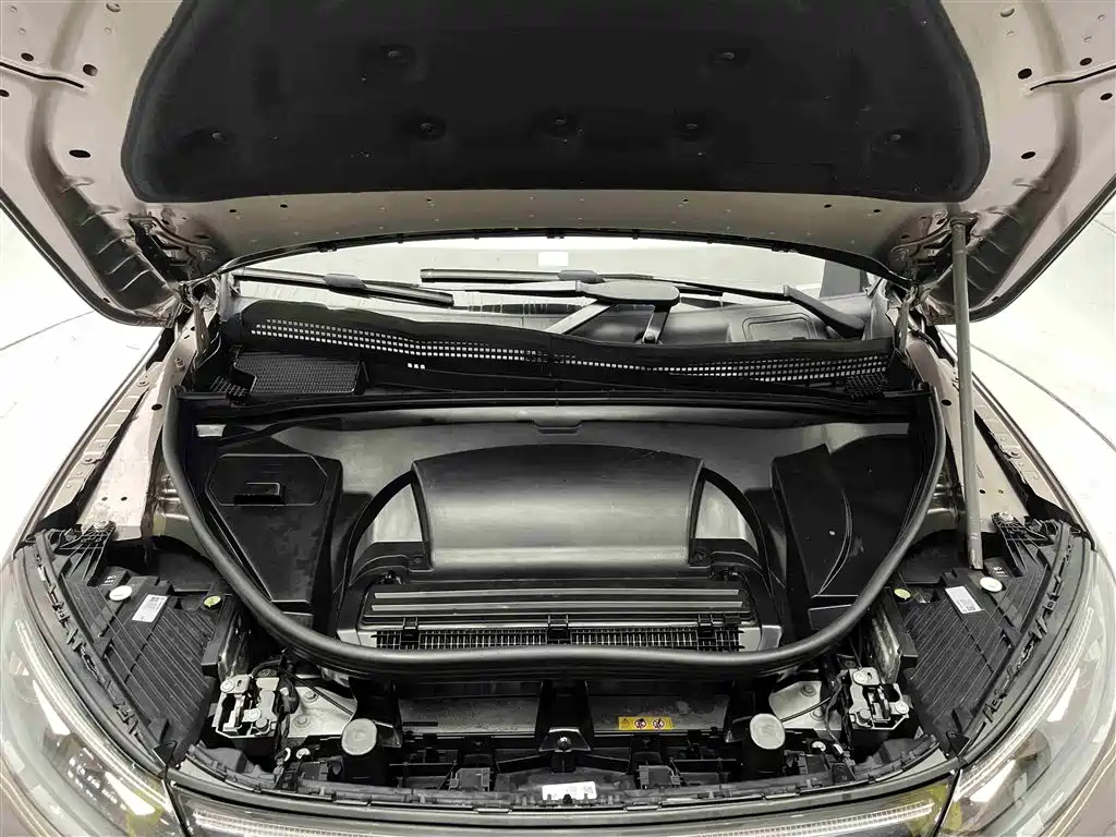 Mercedes-Benz EQE SUV 2024 500 4MATIC Flagship Edition фото 4