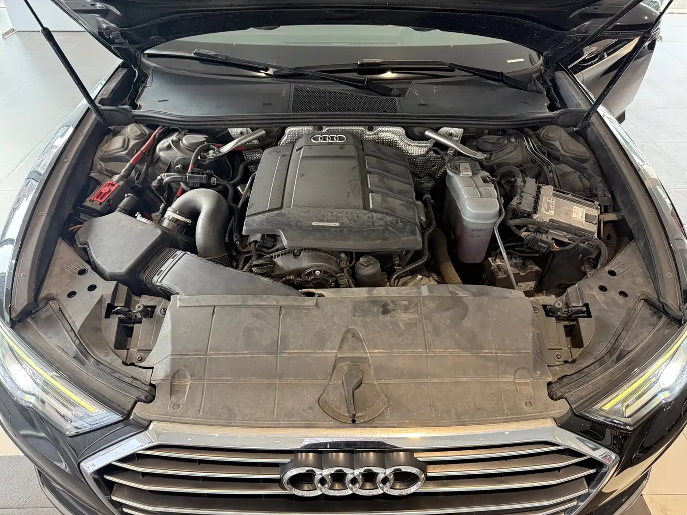 Audi A6L 2019 40 TFSI Luxury Dynamic фото 11