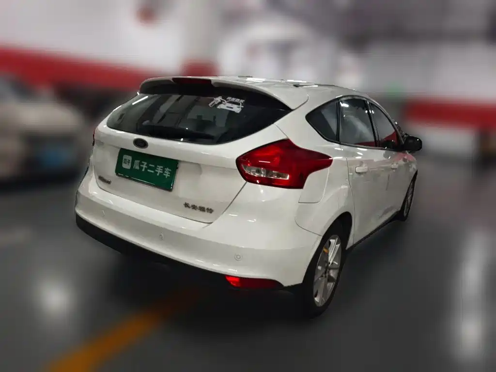 Фото 6 - Ford Focus