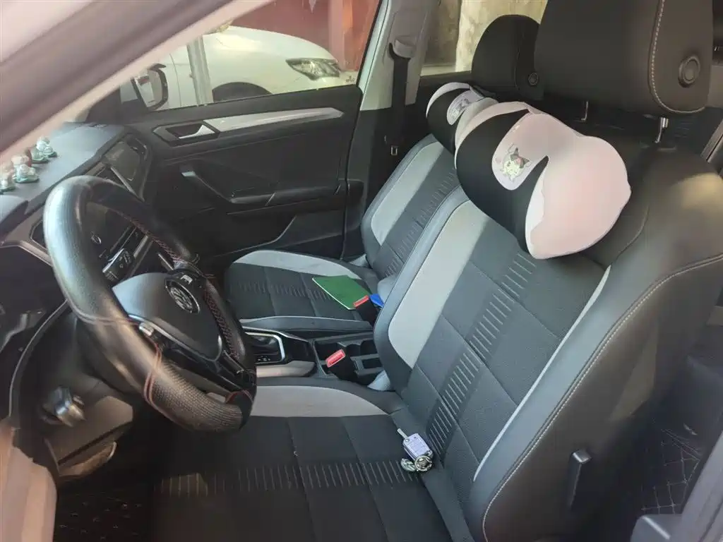 Volkswagen T-ROC 2019 230TSI DSG 2WD Progressive Version China VI фото 12