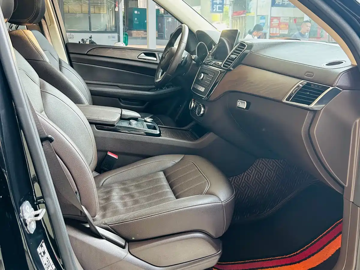 Mercedes-Benz GLE 2018 GLE 320 4MATIC Dynamic Ultimate Edition фото 6