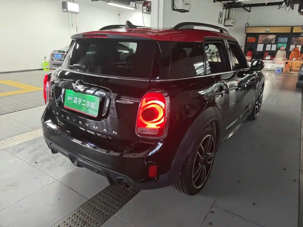 MINI JCW COUNTRYMAN 2017 2017 2.0T JOHN COOPER WORKS Tourer