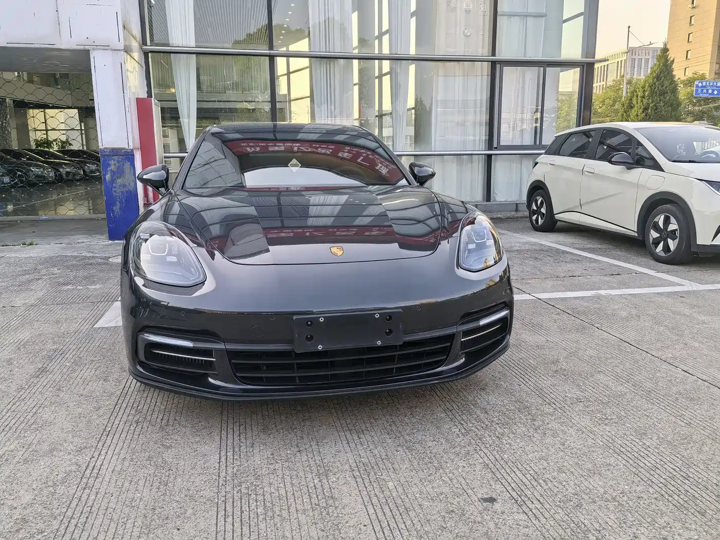 Porsche Panamera 2019 Panamera 4 Executive Long Wheelbase 2.9T фото 2