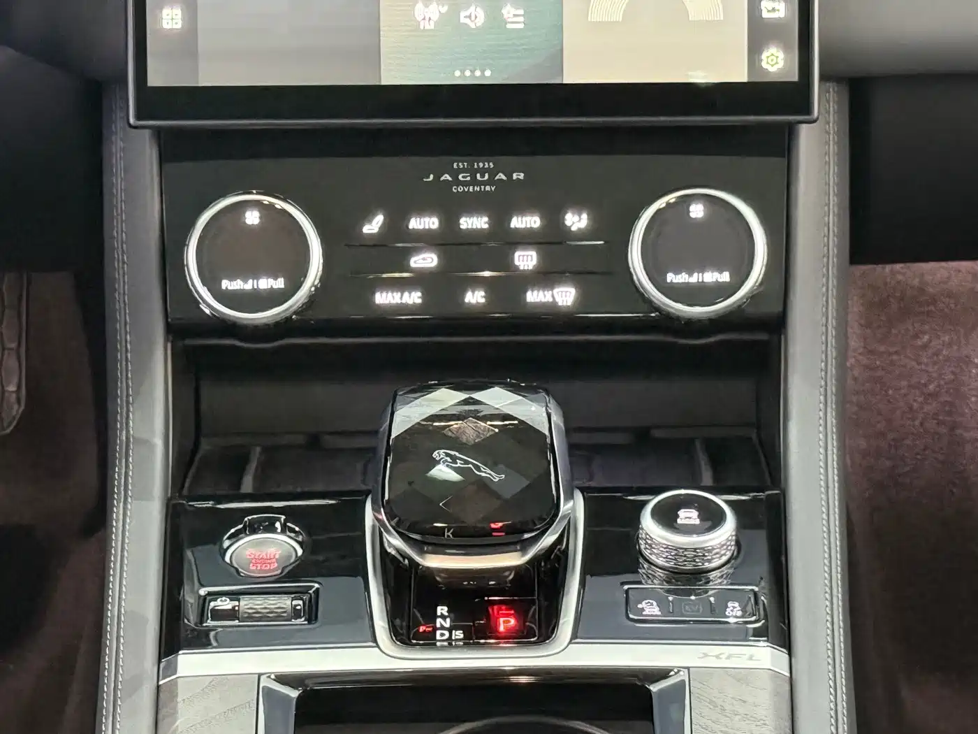 Jaguar XFL 2022 XFL 2.0T P250 2WD Premium Luxury фото 9
