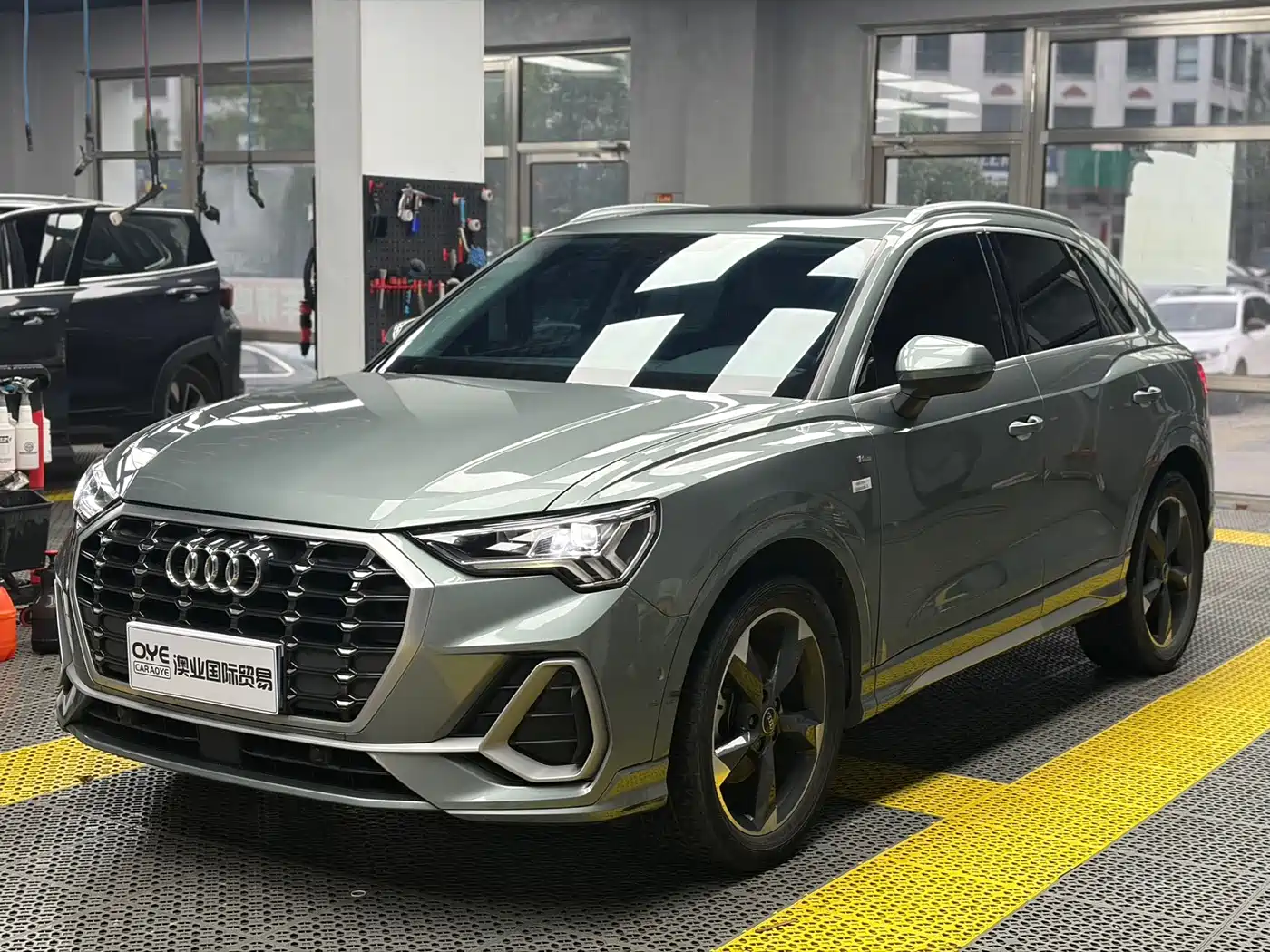 Audi Q3 2023 35 TFSI Fashion Dynamic (1.4T)