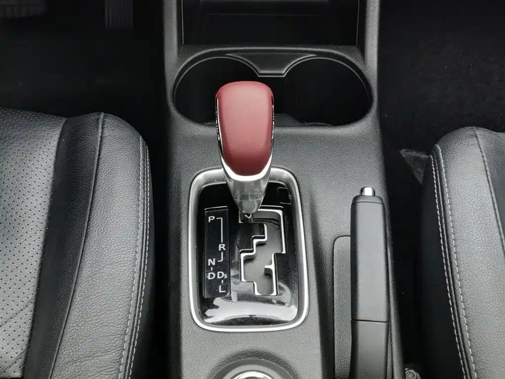 Mitsubishi Outlander (Import) 2014 2.4L 4WD Luxury Value Edition 5-seater фото 13