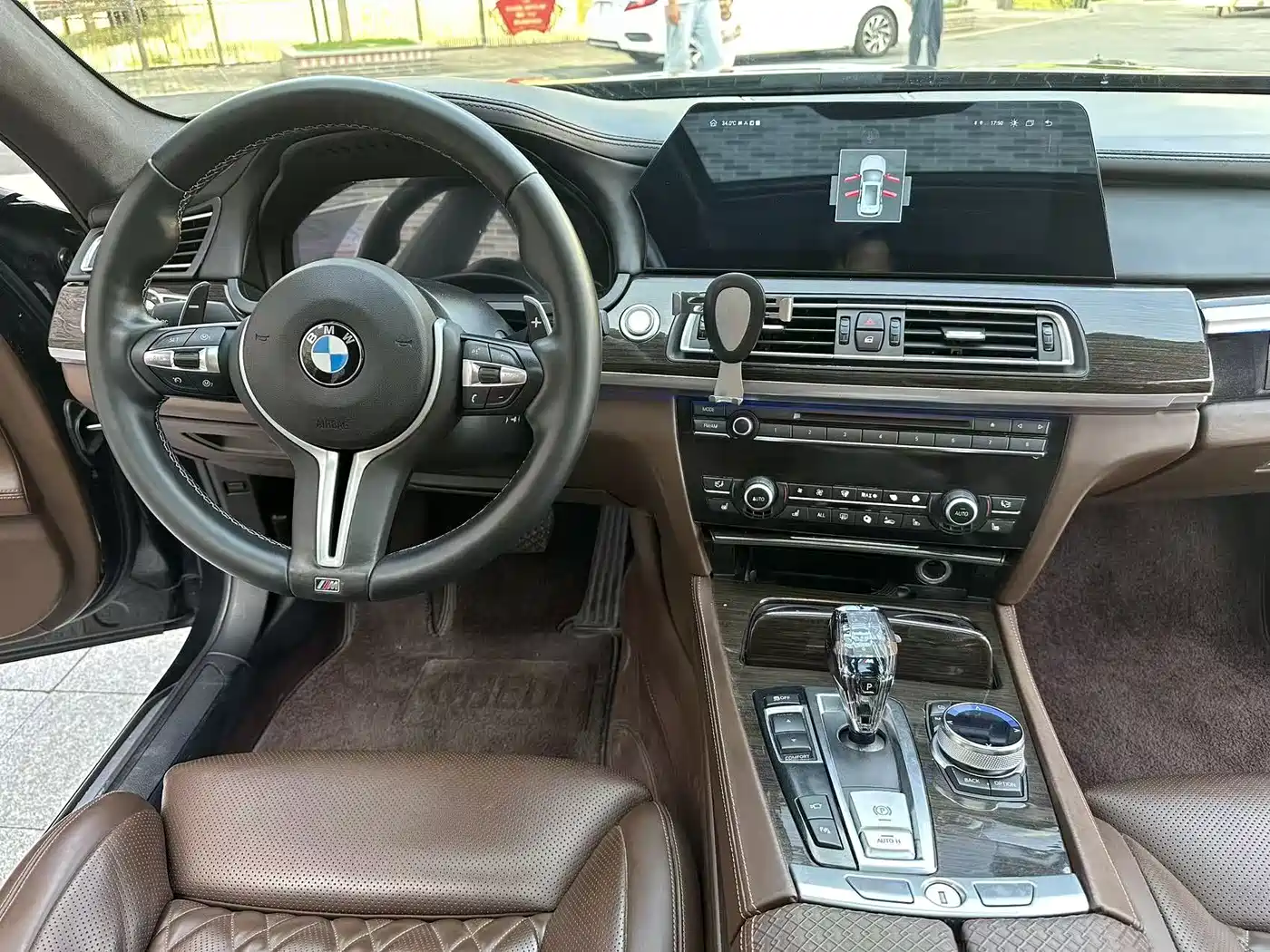 BMW 7 Series 2011 730Li Elegance фото 12