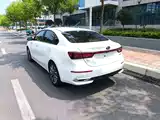 Photo 12 - Kia K3