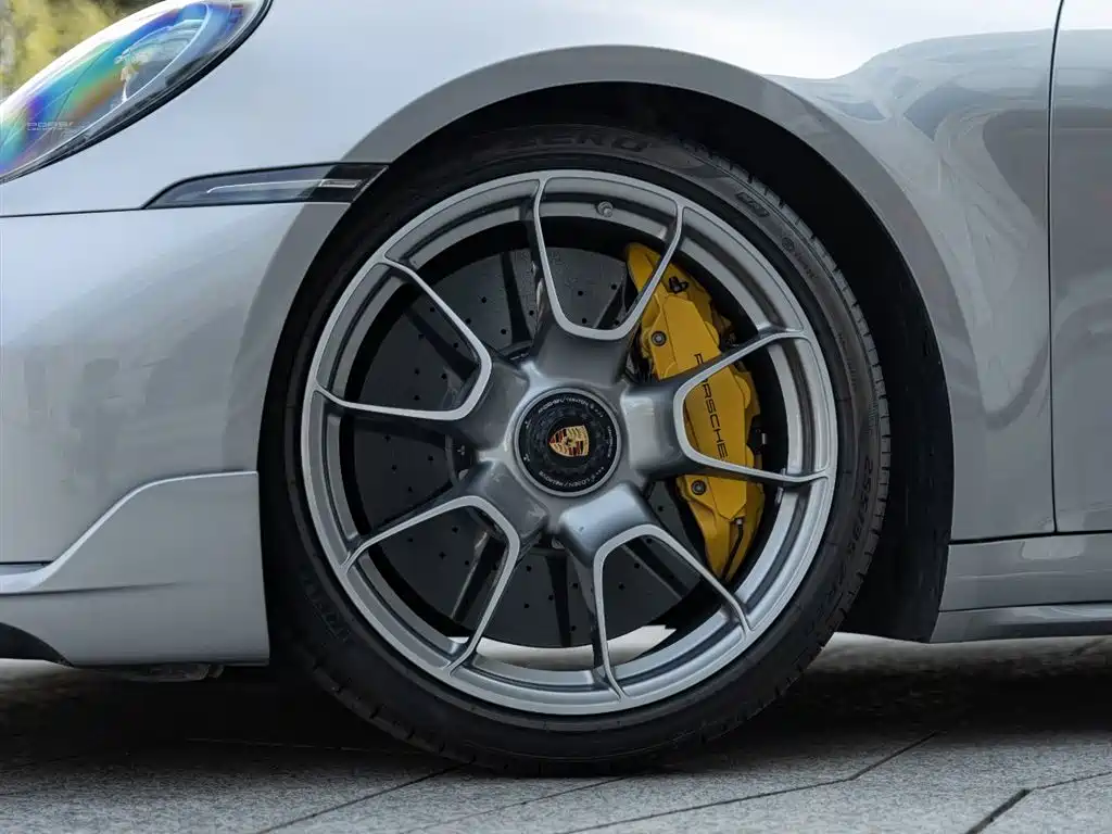 Porsche 911 2022 Turbo S 3.7T фото 8