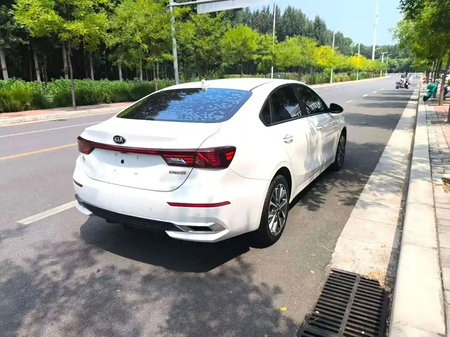 Photo 11 - Kia K3