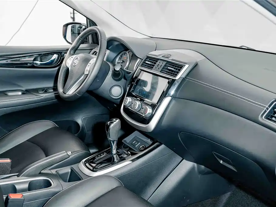 Nissan Tiida 2024 2024 1.6L CVT Smart Drive Edition