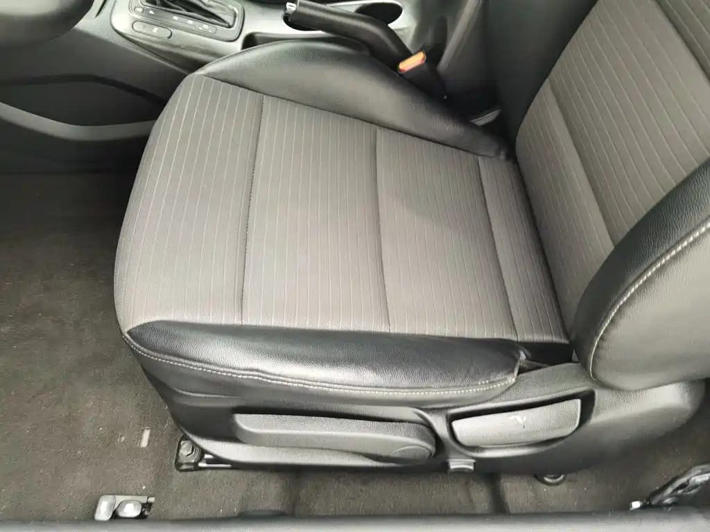 Kia Shuma 2018 2014 1.6T Fashion Edition China IV