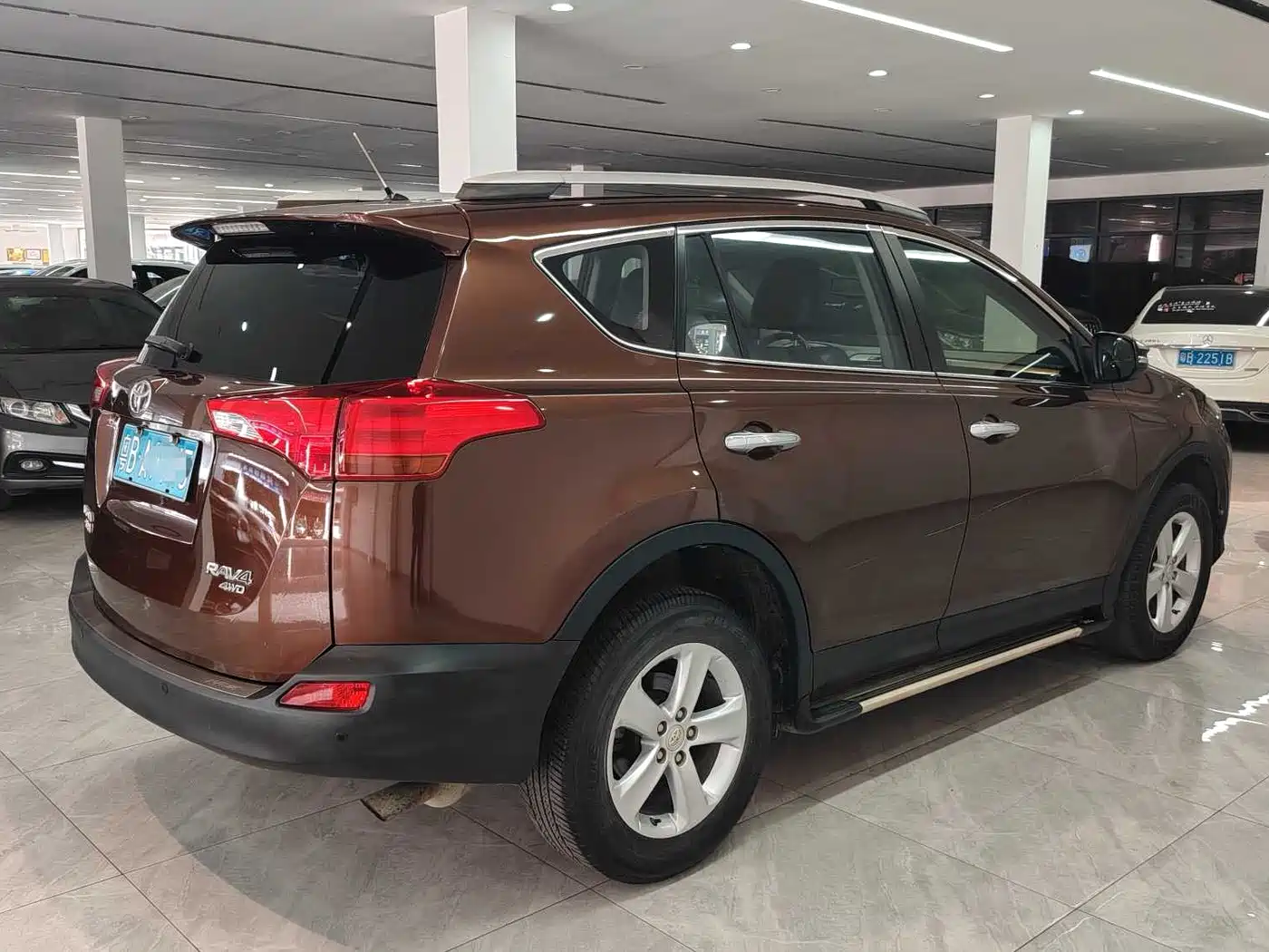 Toyota RAV4 Rongfang 2013 2.5L Auto 4WD Elite фото 22