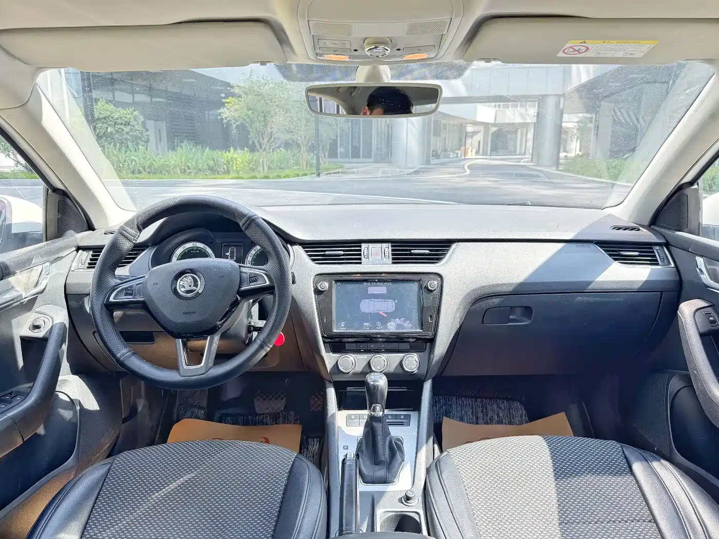 Škoda Octavia 2018 TSI230 DSG Luxury Edition фото 20