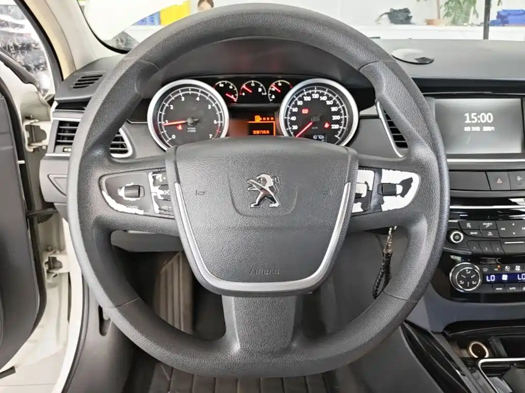 صورة 11 - Peugeot 508