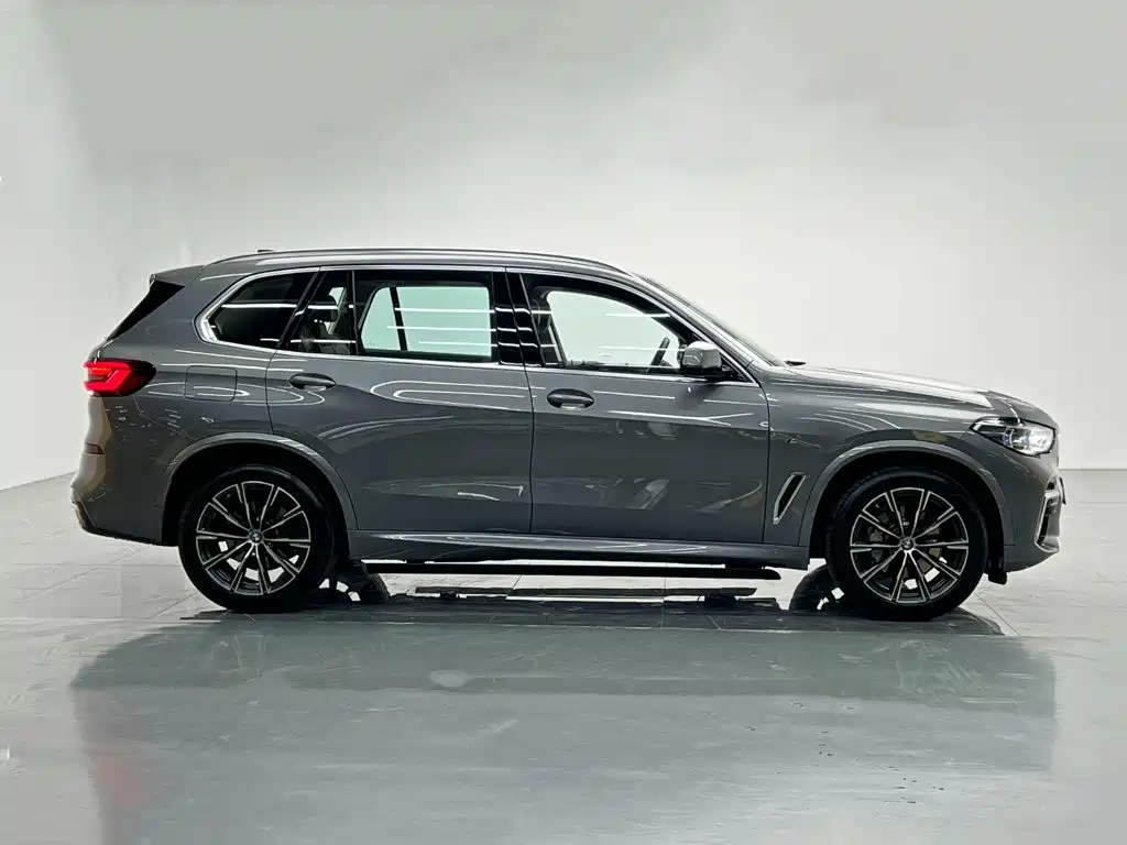 BMW X5 2022 2022 Facelift xDrive 30Li Premium M Sport Package