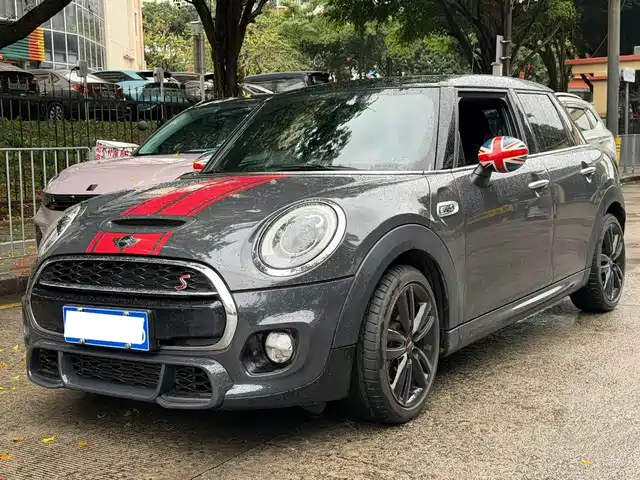 MINI 