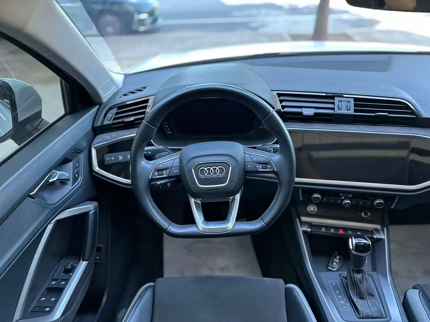 Audi Q3 2020 35 TFSI Fashion Dynamic фото 3