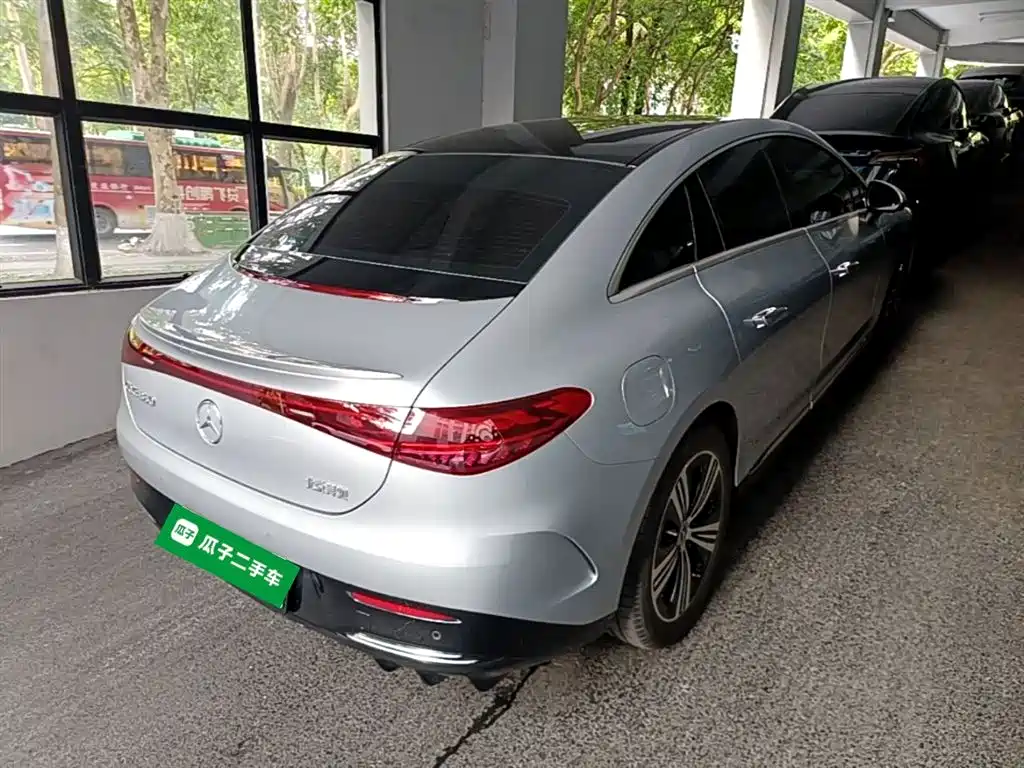 Mercedes-Benz EQE 2022 350 Luxury Edition фото 7