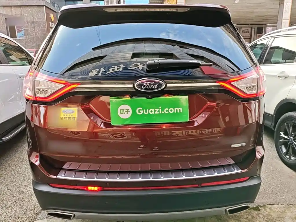 Фото 6 - Ford Edge