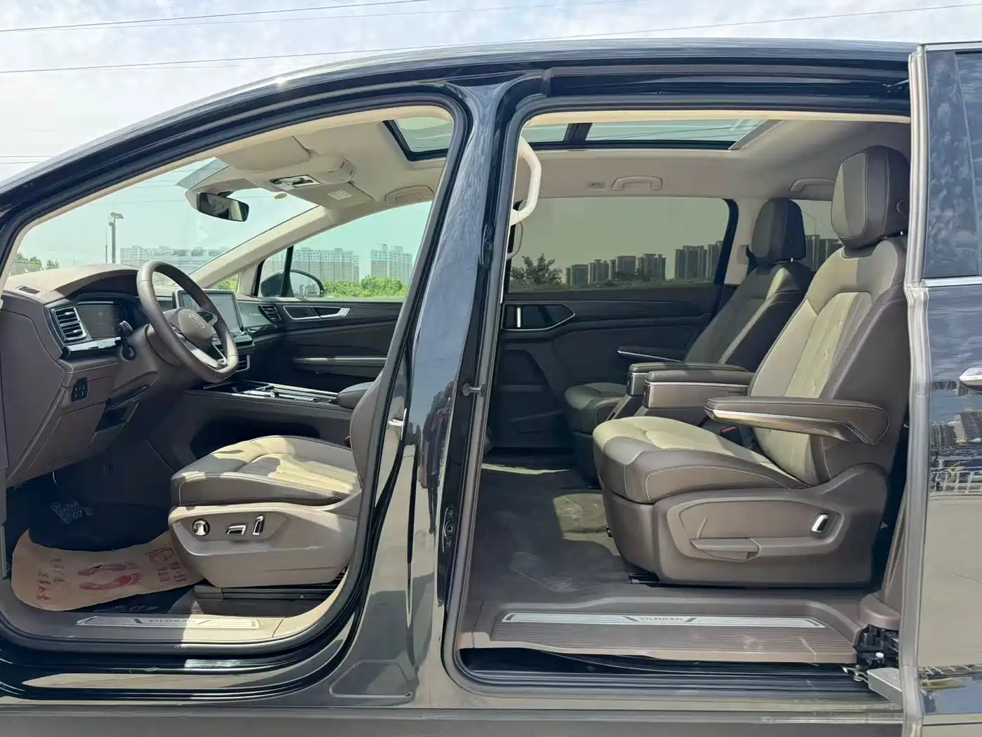 Volkswagen Viloran 2024 330TSI Luxury Edition фото 7