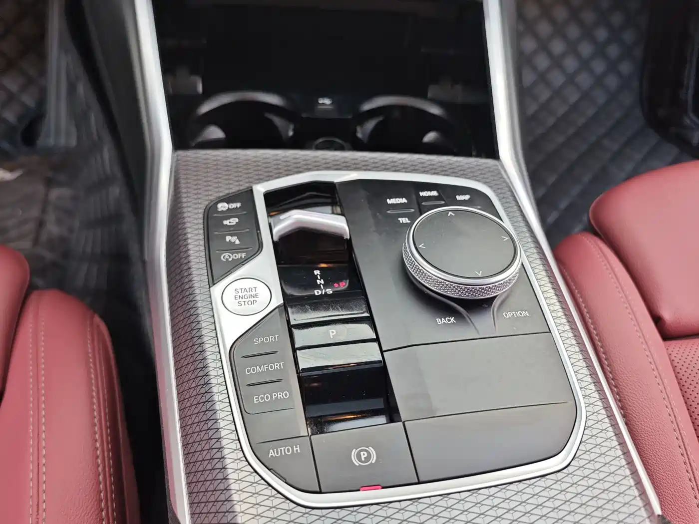 BMW 3 Series 2023 325i M Sport Black Night Package фото 12