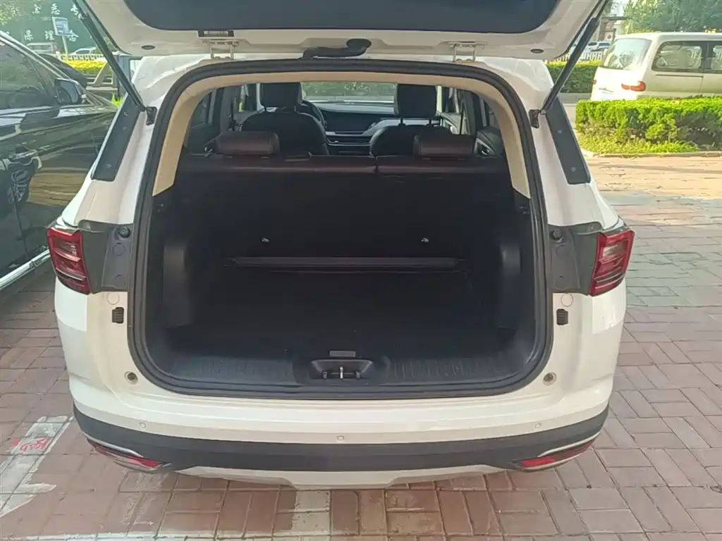 Changan CS35 PLUS 2019 2018 1.6L Automatic Smooth Connect China V