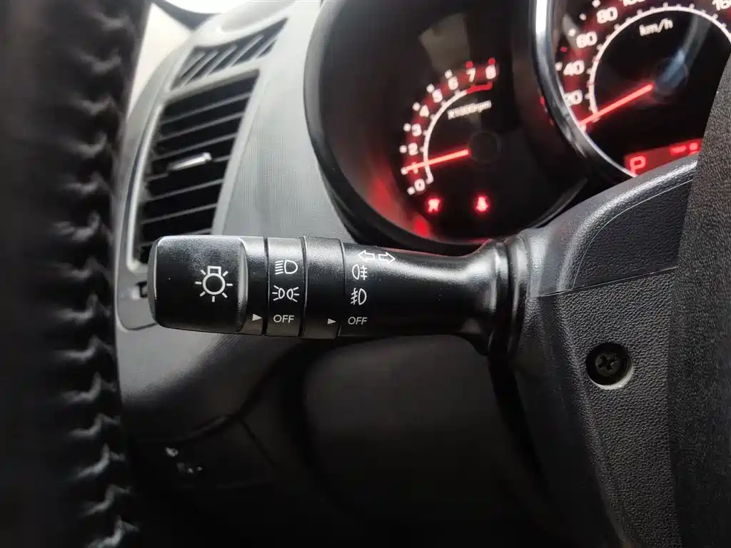 Kia Soul 2013 1.6L AT Premium фото 21
