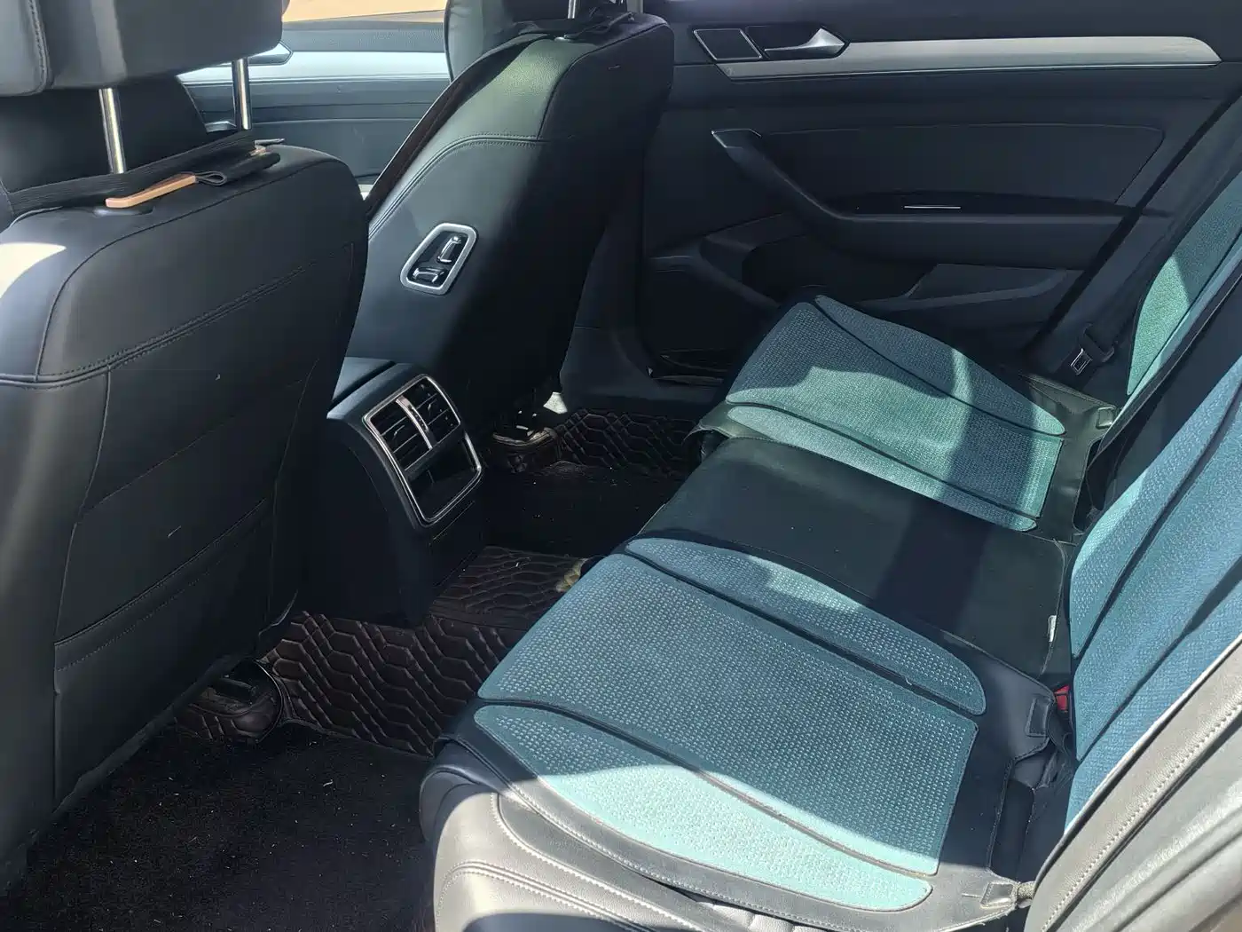 Volkswagen Magotan 2017 330TSI DSG Leading фото 4