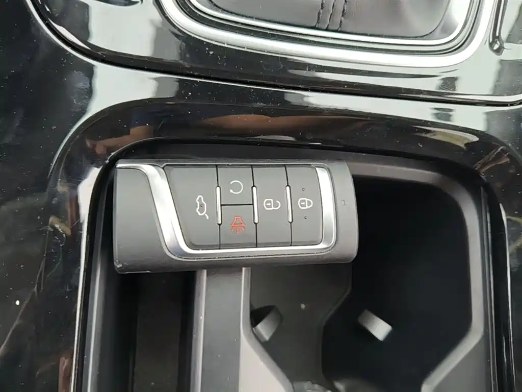 GAC Trumpchi Trumpchi M6 2023 PRO 270T DCT Luxury Edition фото 9