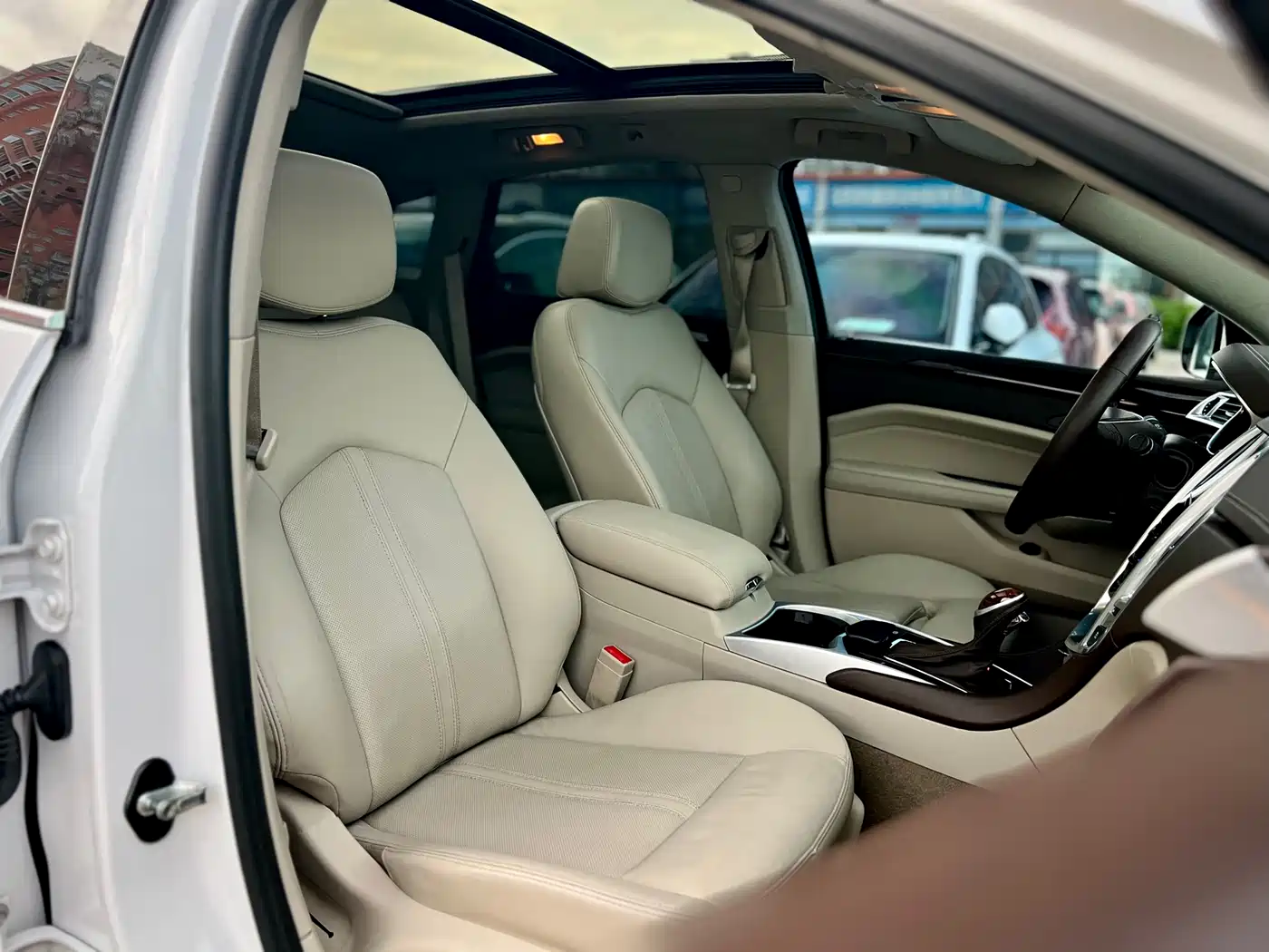 Cadillac SRX 2014 3.0L Elite Model фото 27