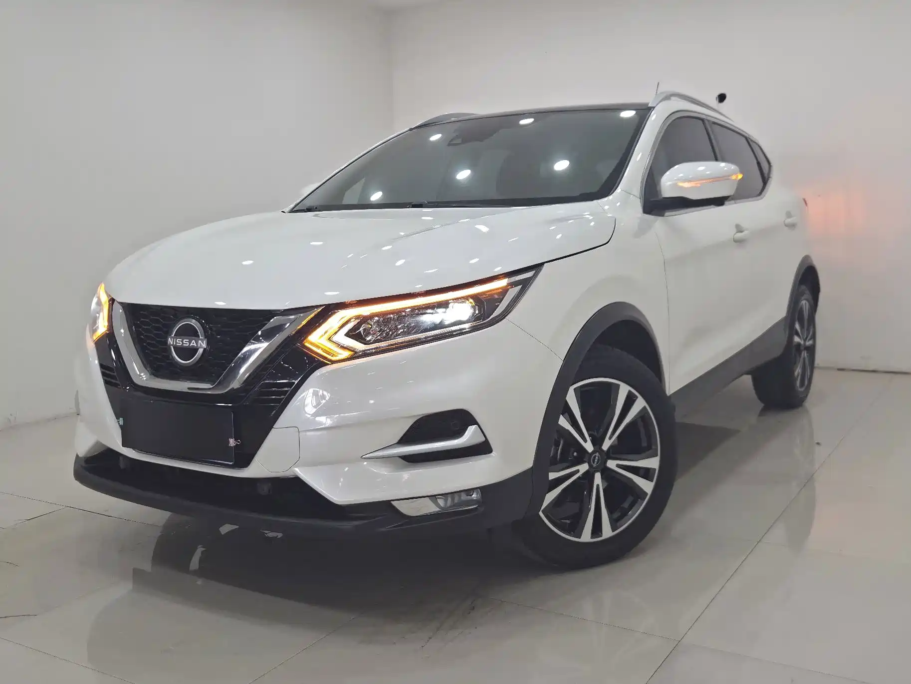 Фото 1 - Nissan Qashqai
